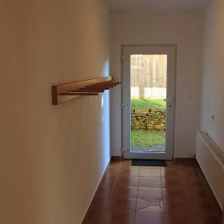 ゲストハウス U Jolany